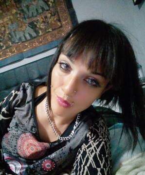 Public Photo of Eve_00