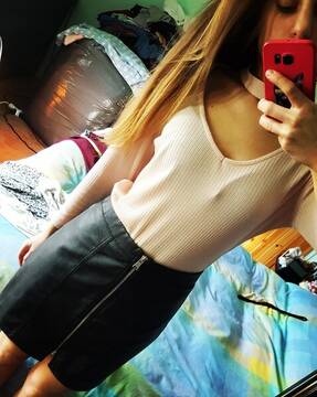 Public Photo of EVELYNE-STAR