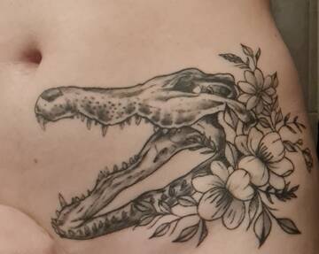 Tatuaggio sul ventre