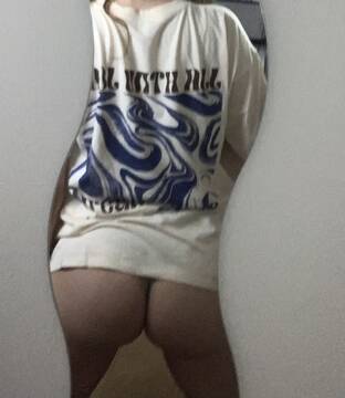 Public Photo of HotFeet69