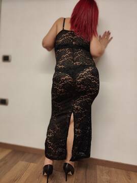 Public Photo of Lola_Red